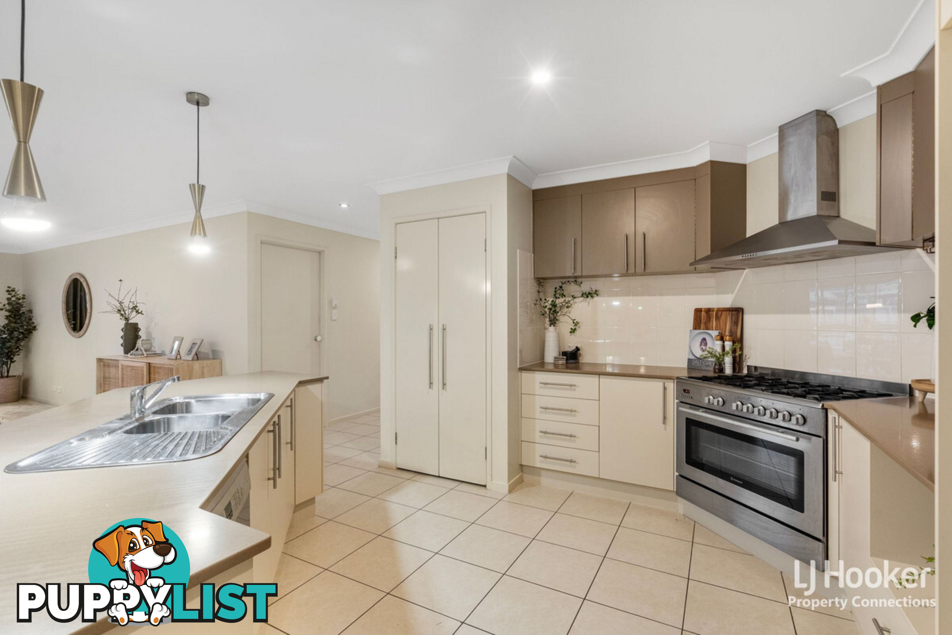 3 Tributary Court EATONS HILL QLD 4037