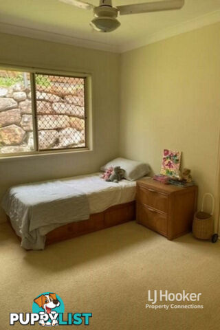 33 Pettys Road EVERTON HILLS QLD 4053