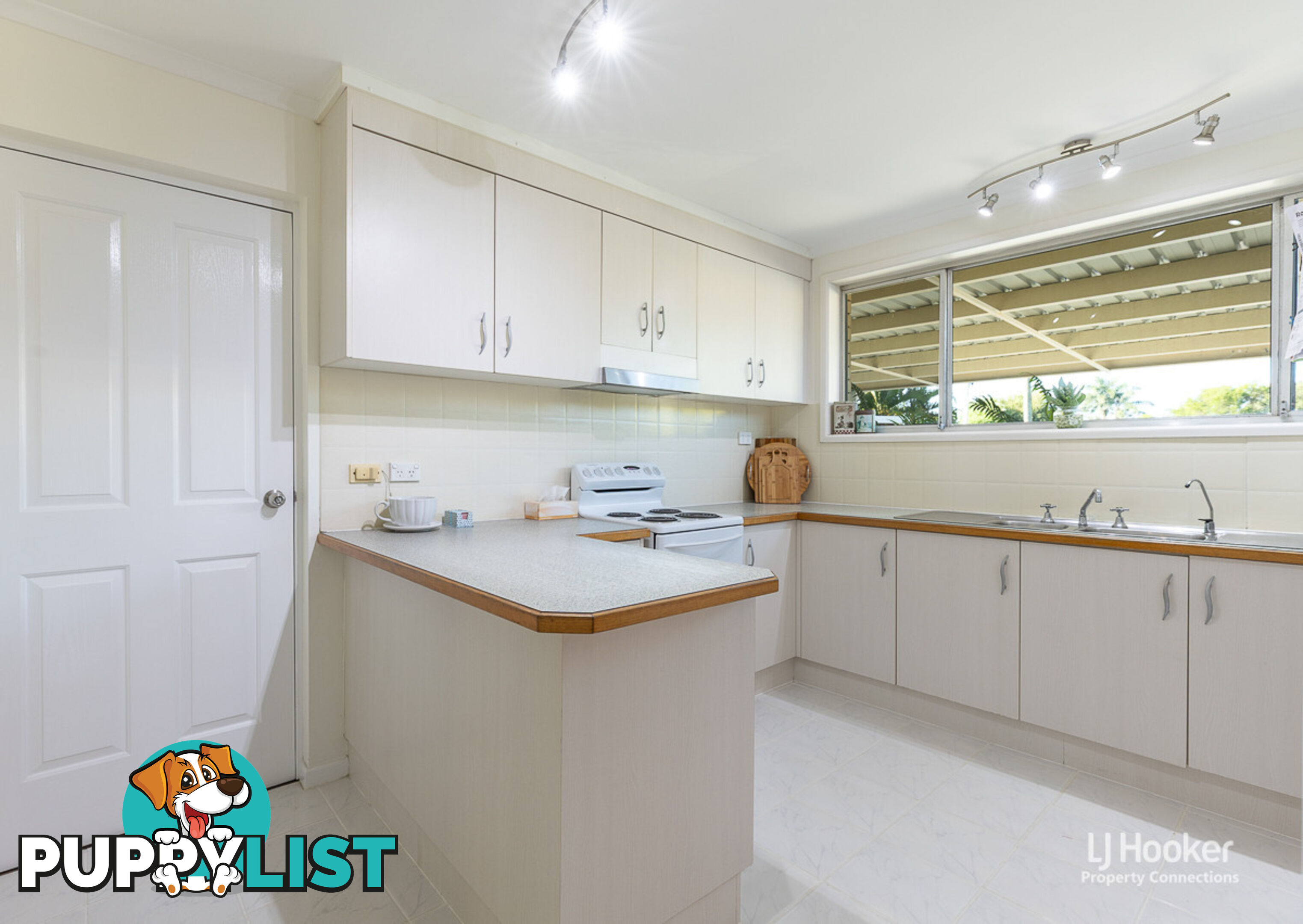 8 Kevin Court ALBANY CREEK QLD 4035