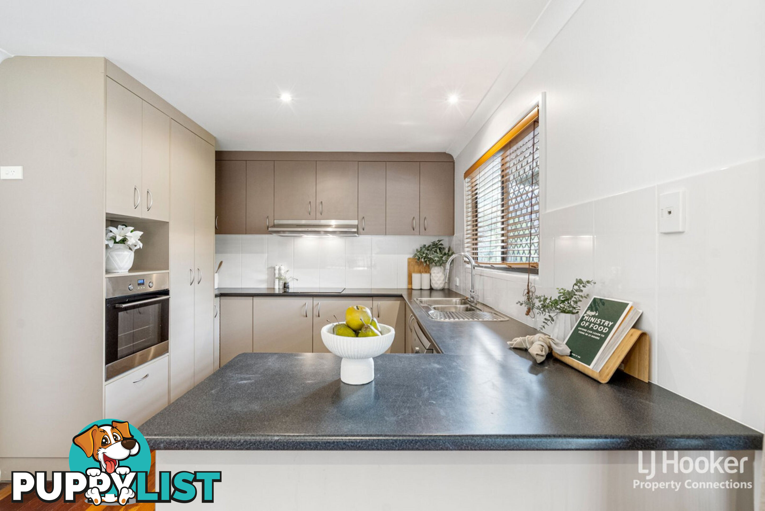 1 Folkstone Avenue ALBANY CREEK QLD 4035