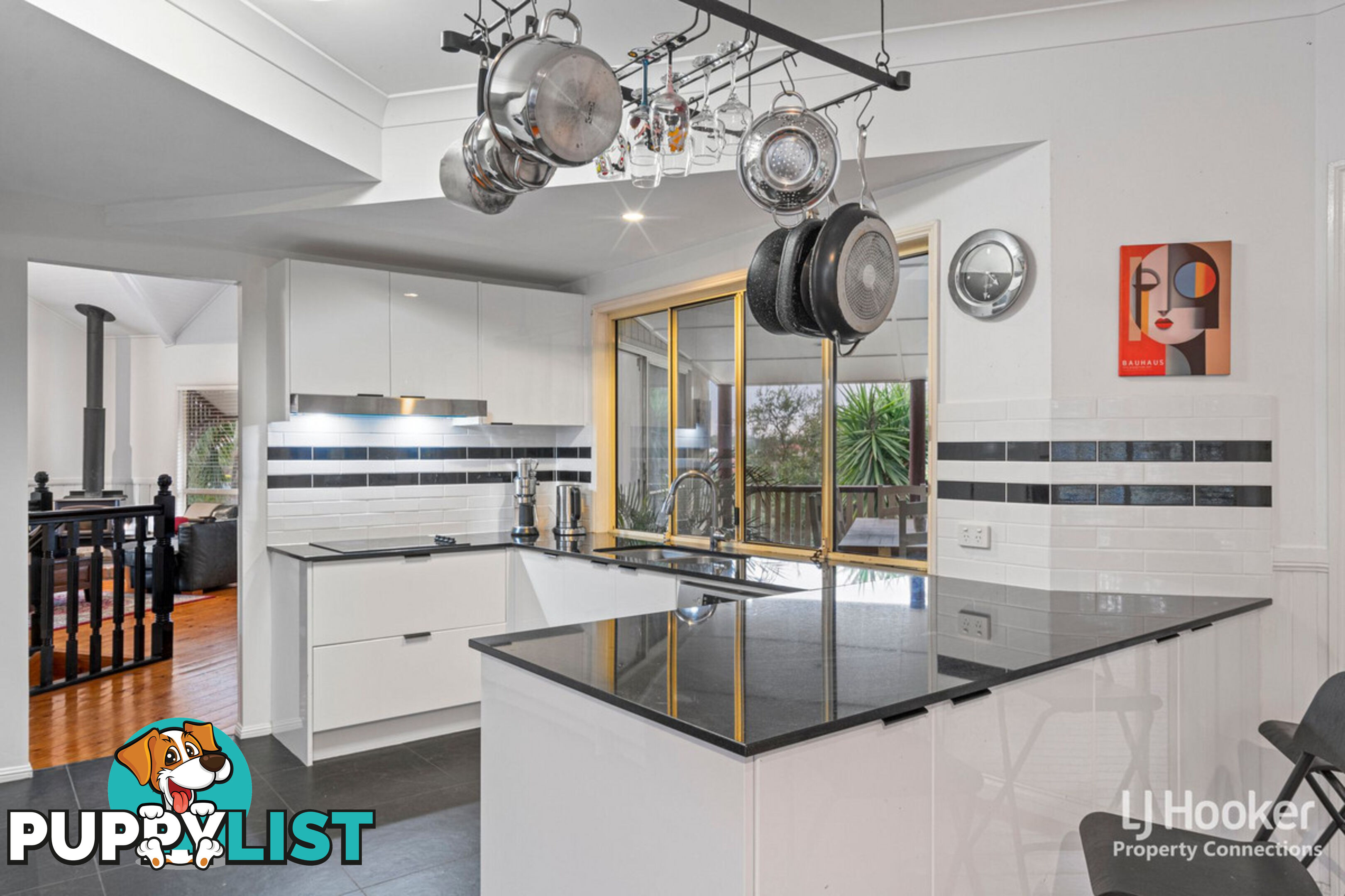 7 Jessica Court EATONS HILL QLD 4037