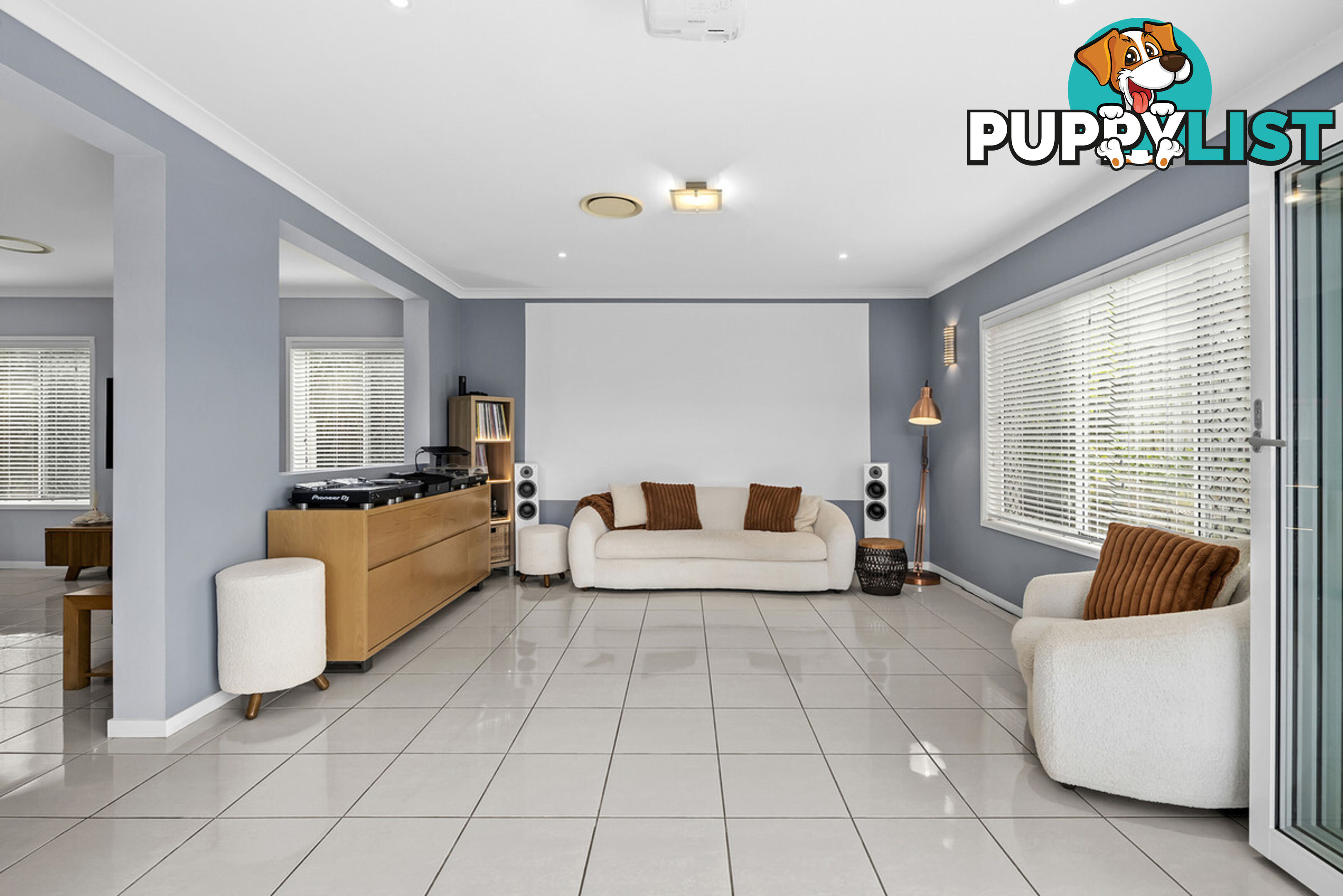 7 Crossing Drive EATONS HILL QLD 4037