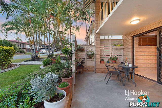 4 Currajon Street BRENDALE QLD 4500