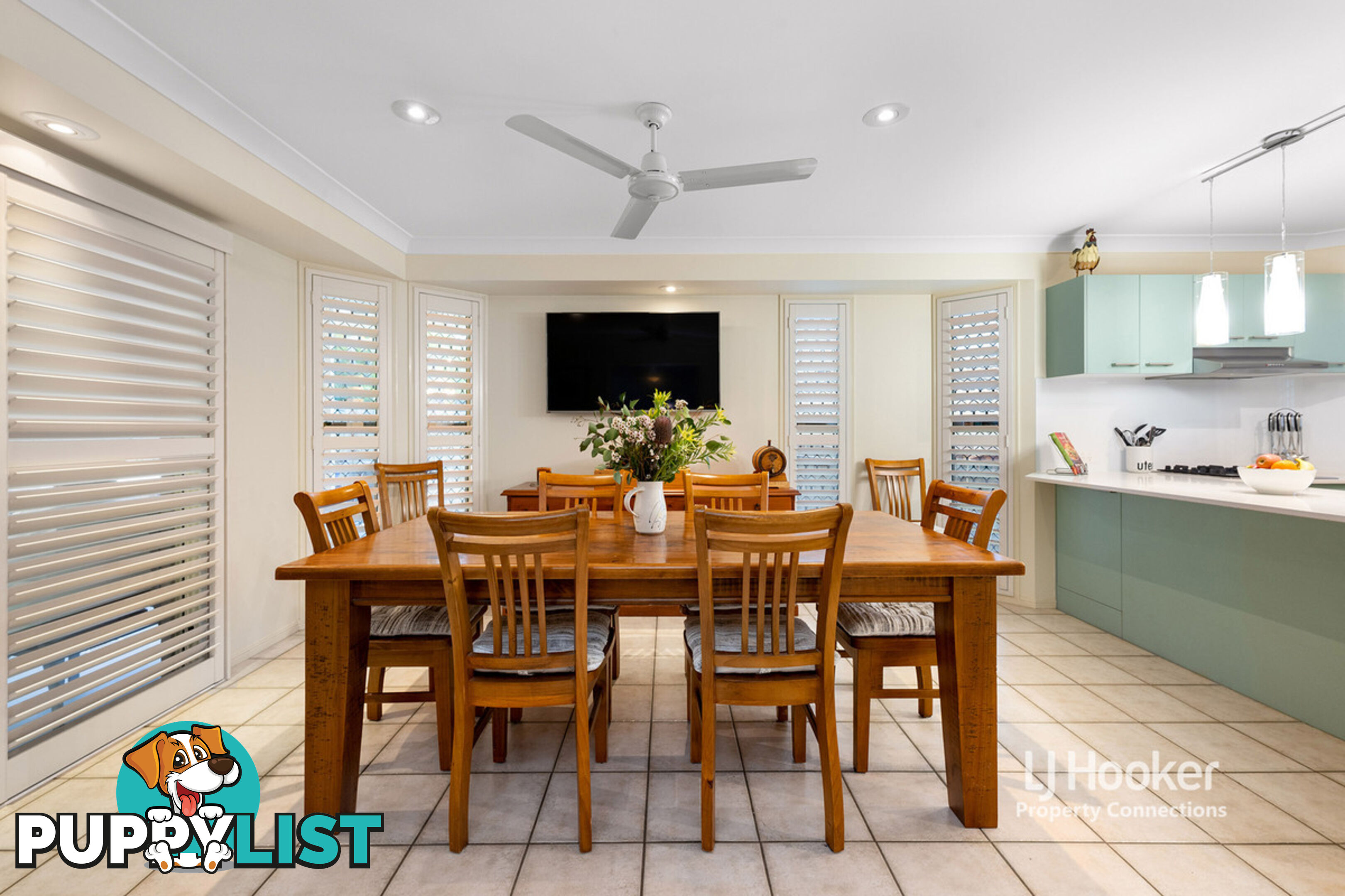 8 Mascotte Court EATONS HILL QLD 4037