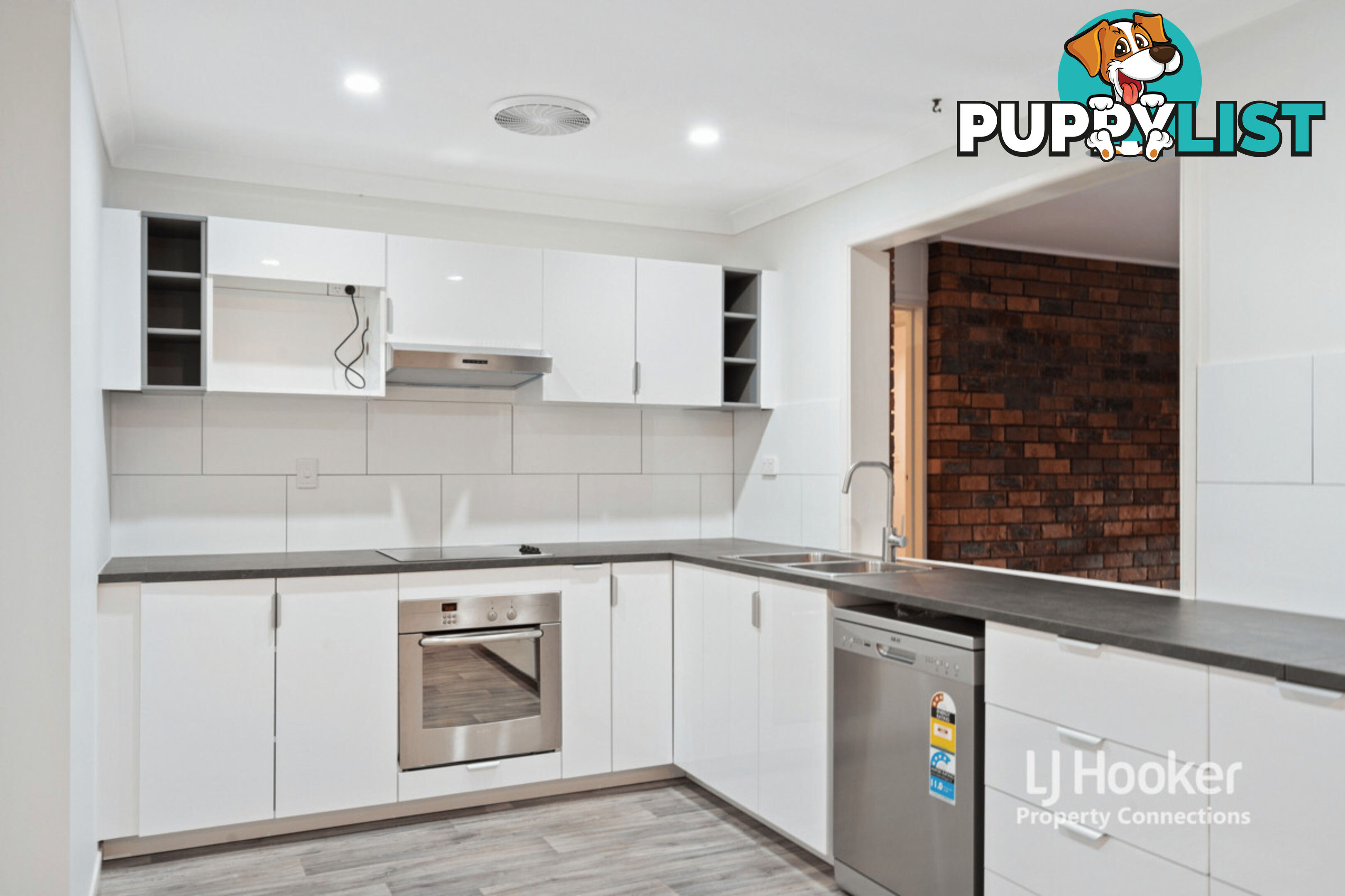 8 Pamir NUDGEE QLD 4014