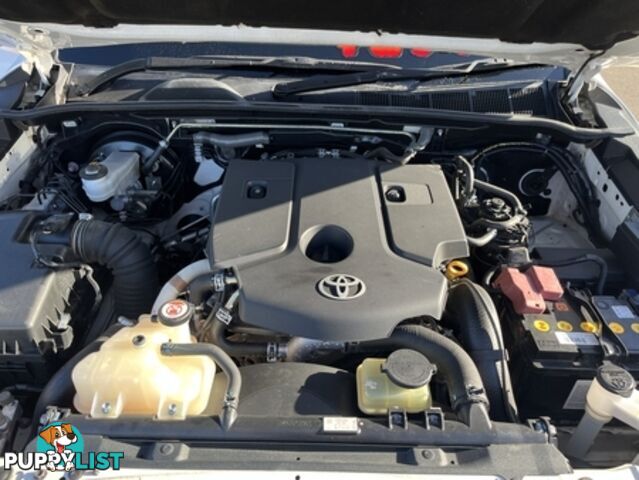 2017  TOYOTA HILUX SR DUAL CAB GUN126R UTILITY
