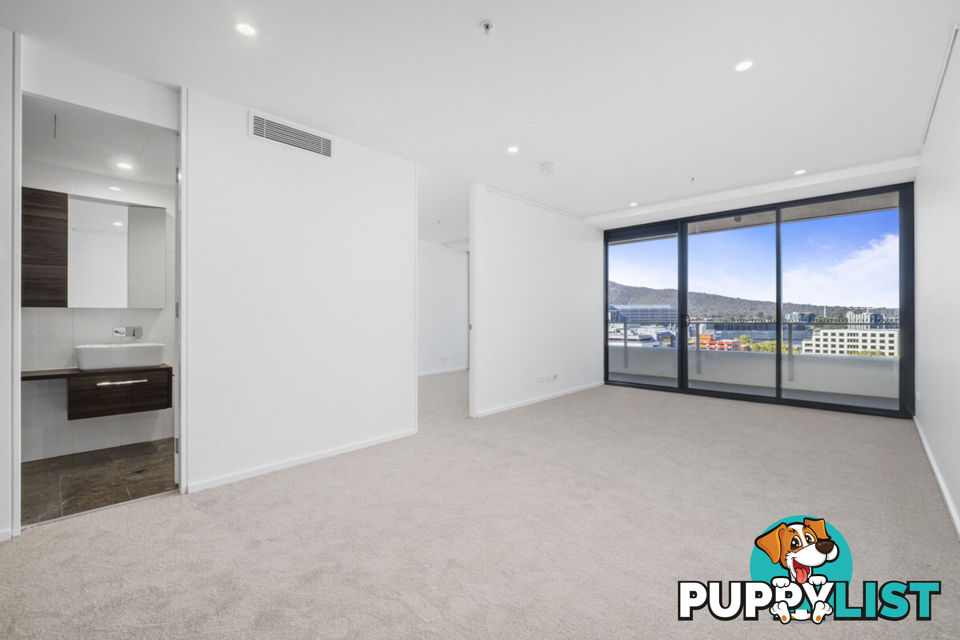 118/45 West Row CITY ACT 2601