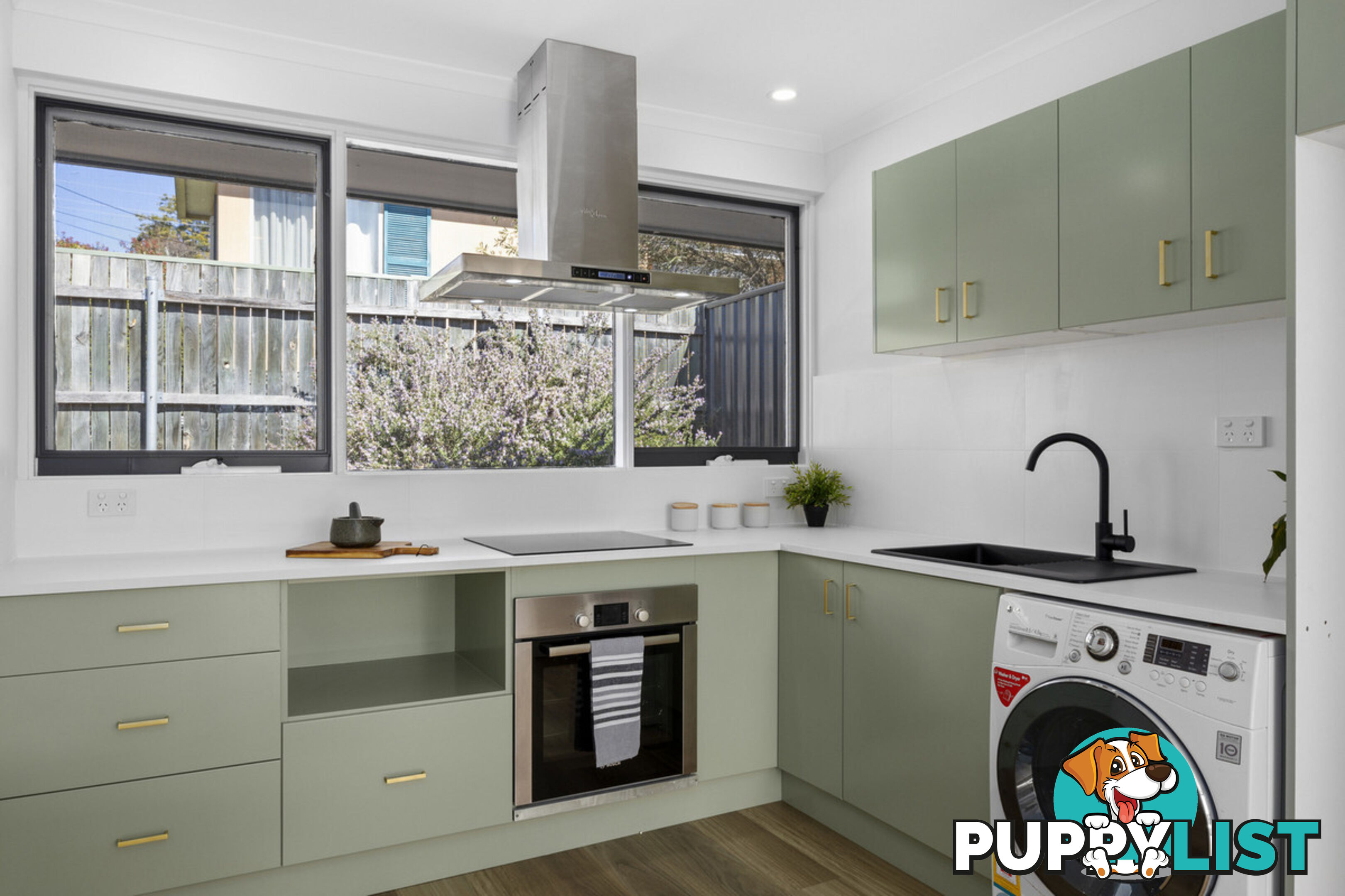 13C Nullagine Street FISHER ACT 2611