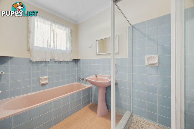 6 Stow Place WATSON ACT 2602
