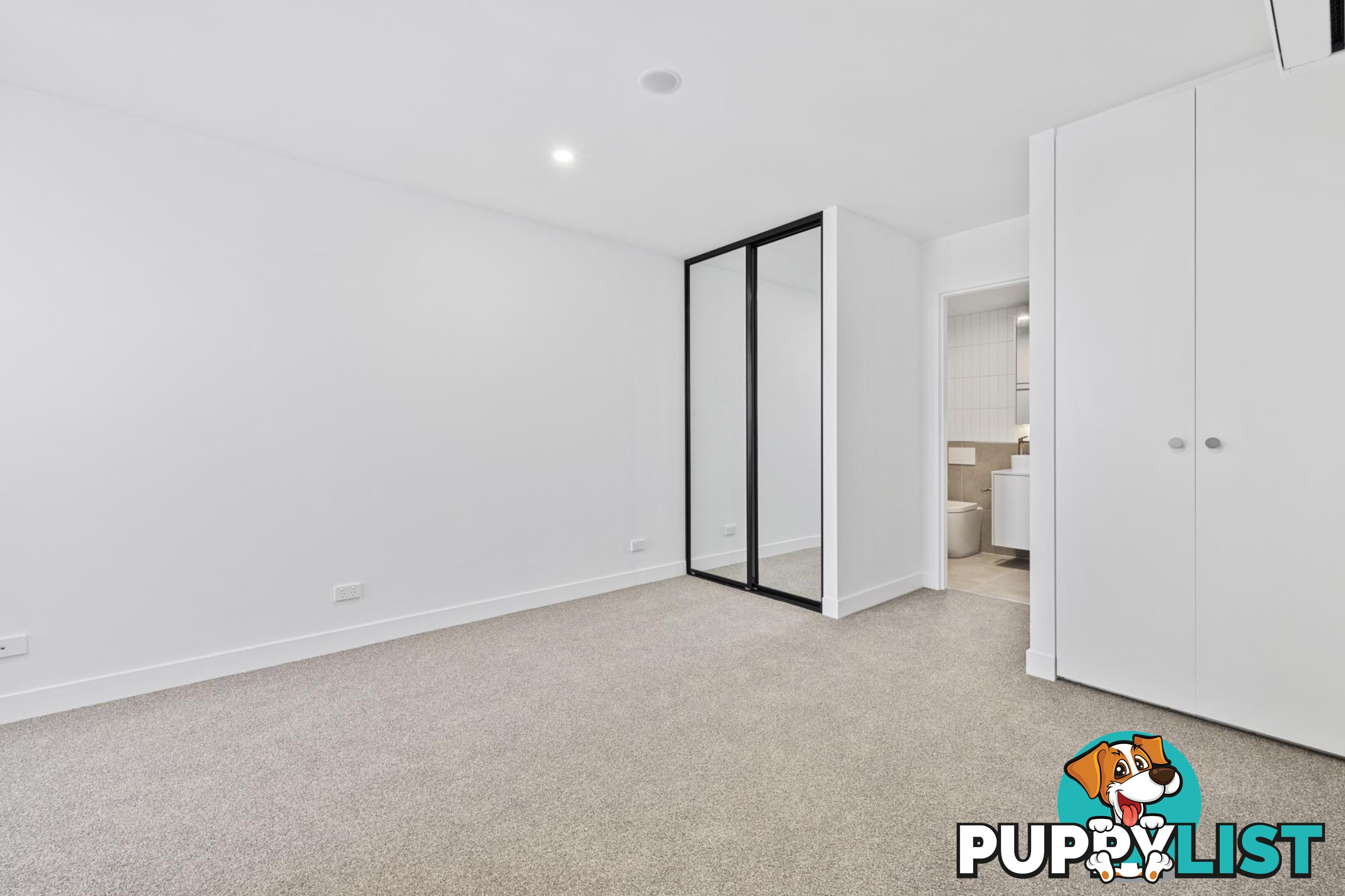 T2-2001/2 Furzer Street PHILLIP ACT 2606