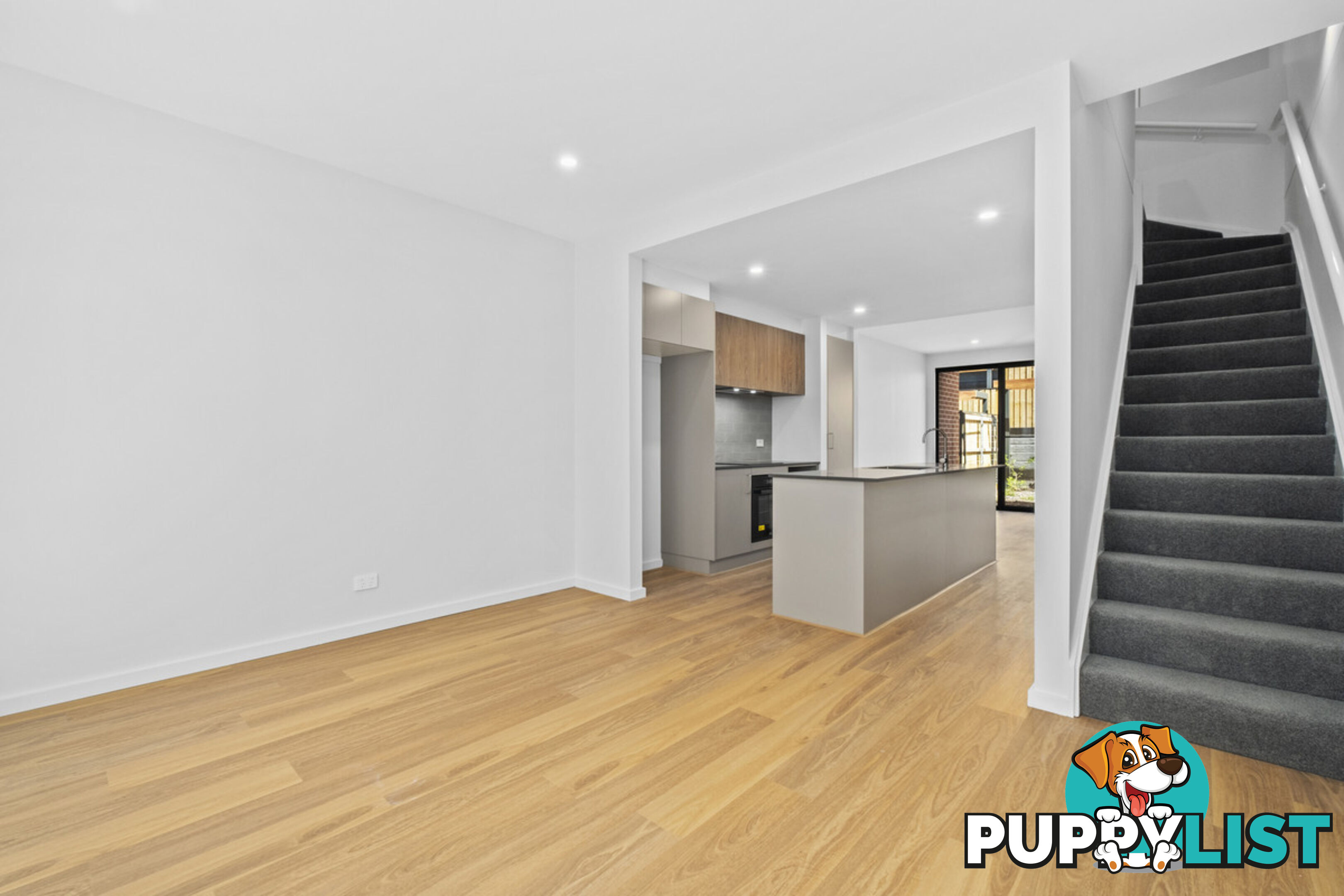 104/2 Woodberry Avenue COOMBS ACT 2611