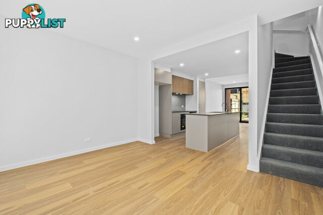 104/2 Woodberry Avenue COOMBS ACT 2611
