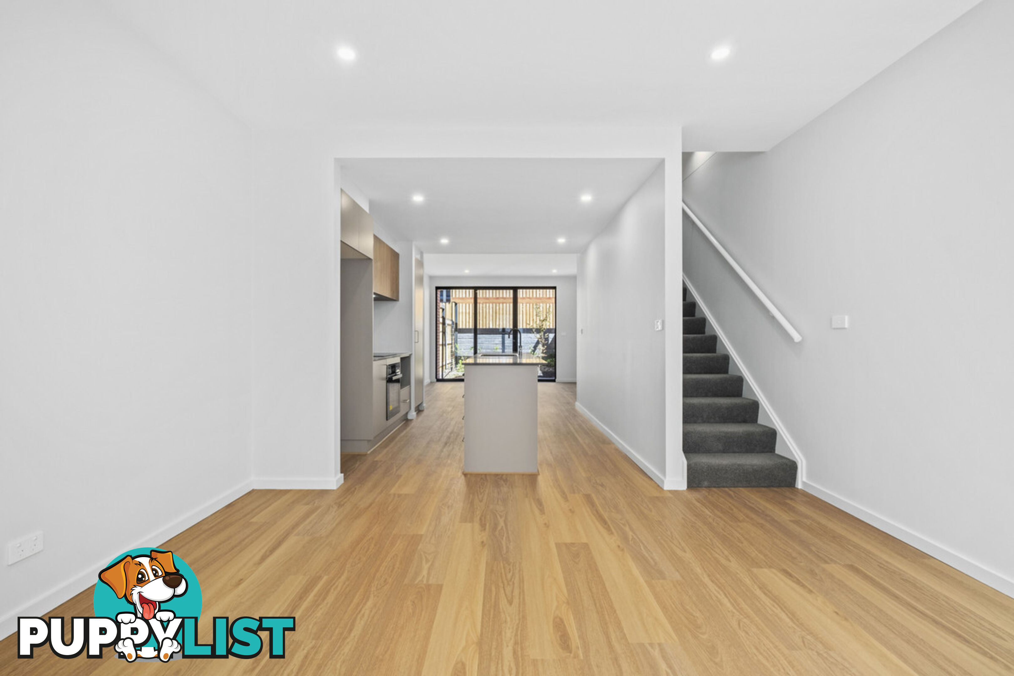 104/2 Woodberry Avenue COOMBS ACT 2611