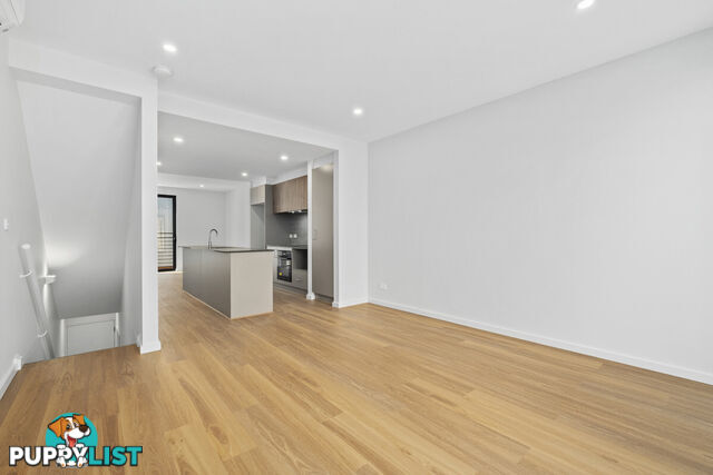 104/2 Woodberry Avenue COOMBS ACT 2611