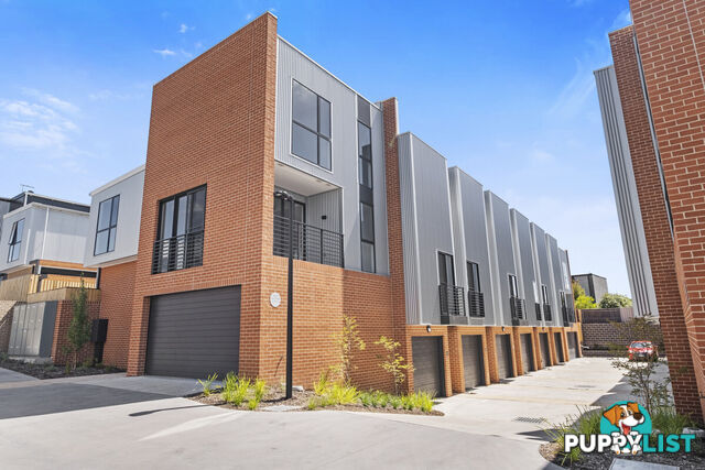 104/2 Woodberry Avenue COOMBS ACT 2611