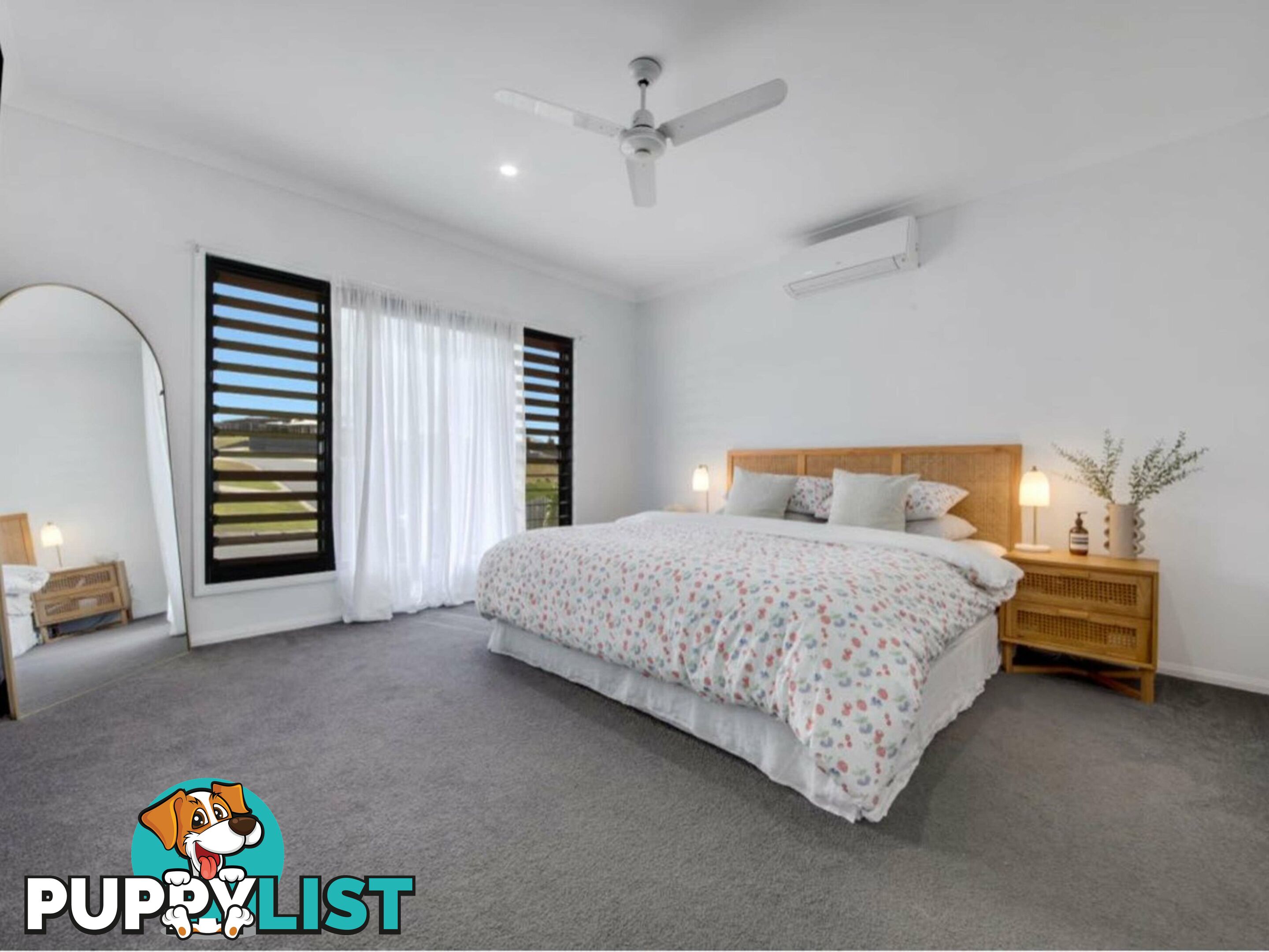 19 Stella Street BOYNE ISLAND QLD 4680