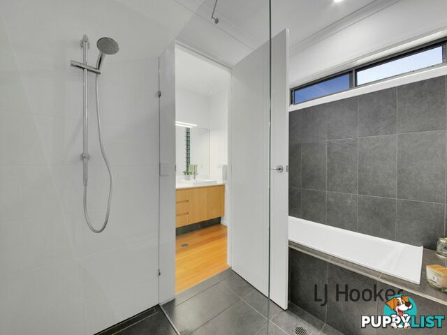 34 Booth Avenue TANNUM SANDS QLD 4680