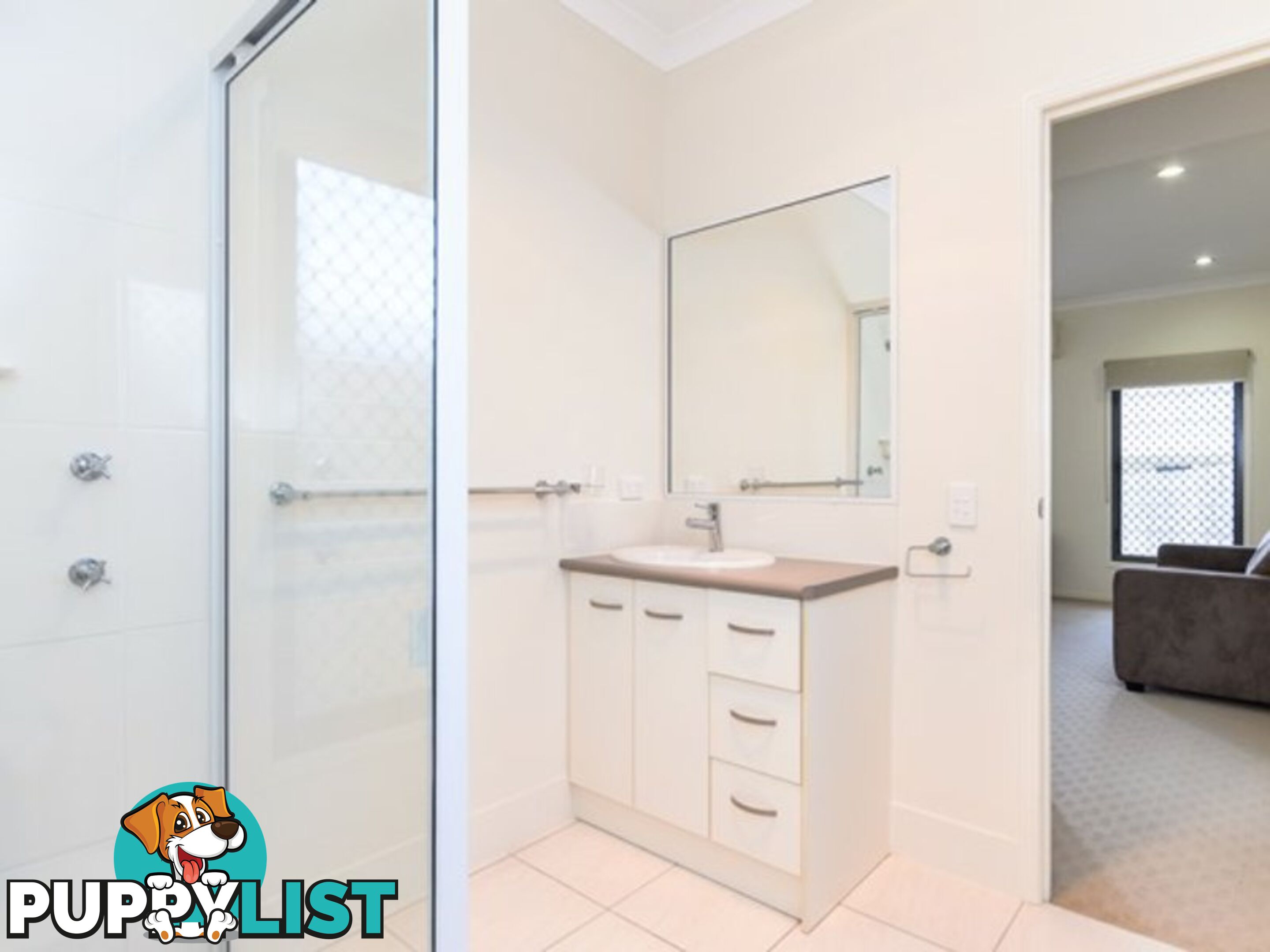 3 Danielle Court BOYNE ISLAND QLD 4680