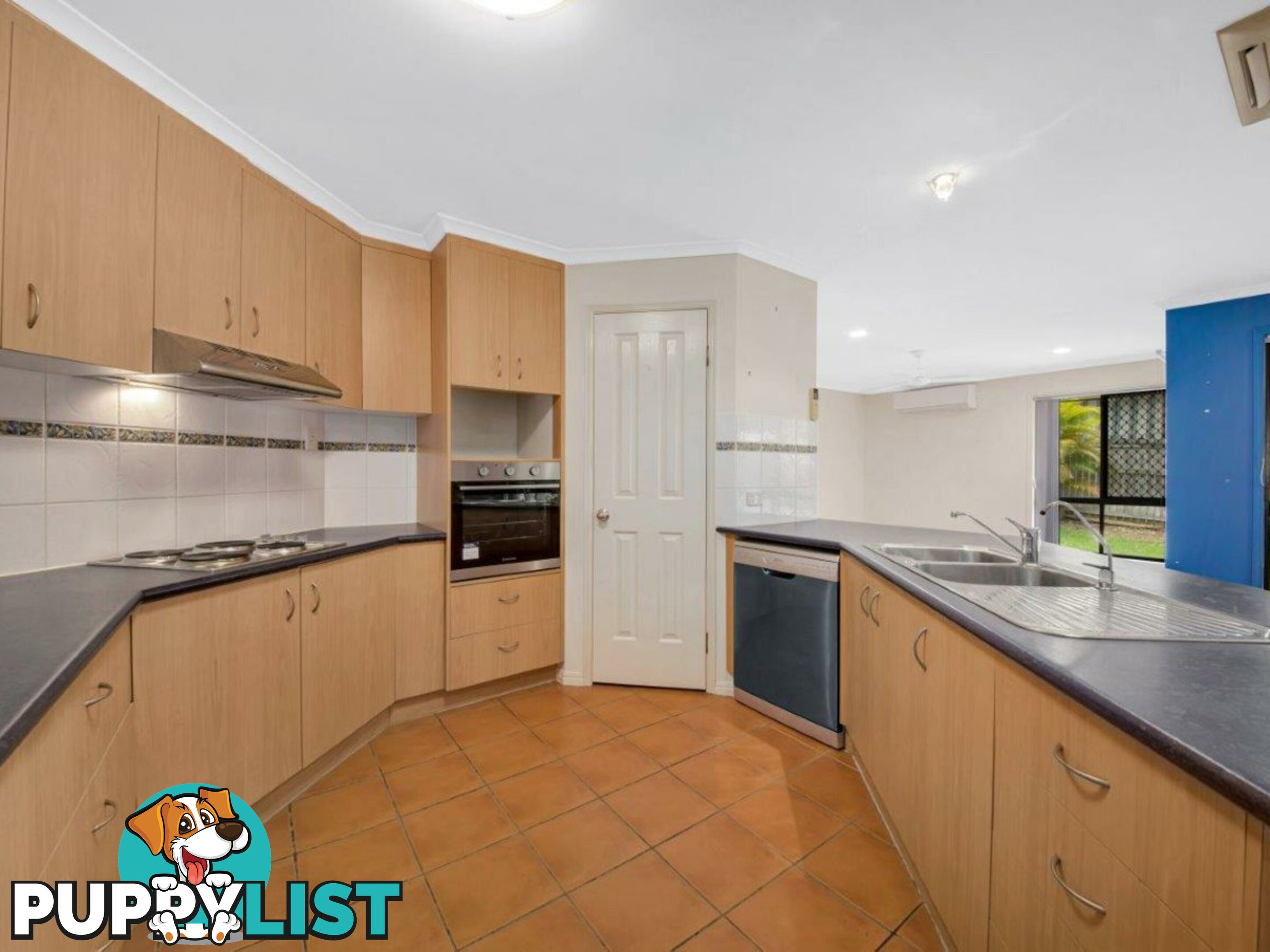 18 Douglas St TANNUM SANDS QLD 4680