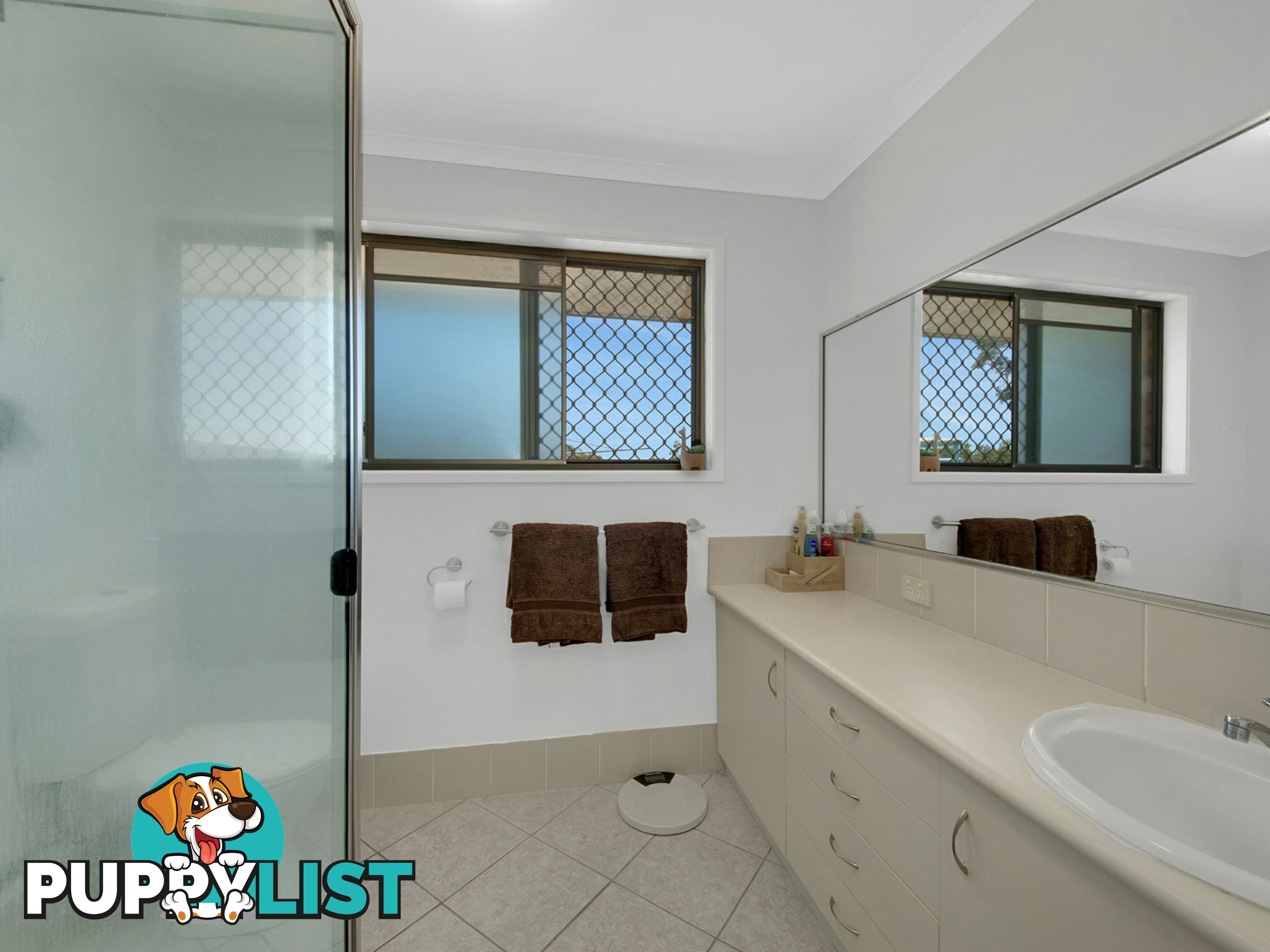 5 Stephens Court TANNUM SANDS QLD 4680