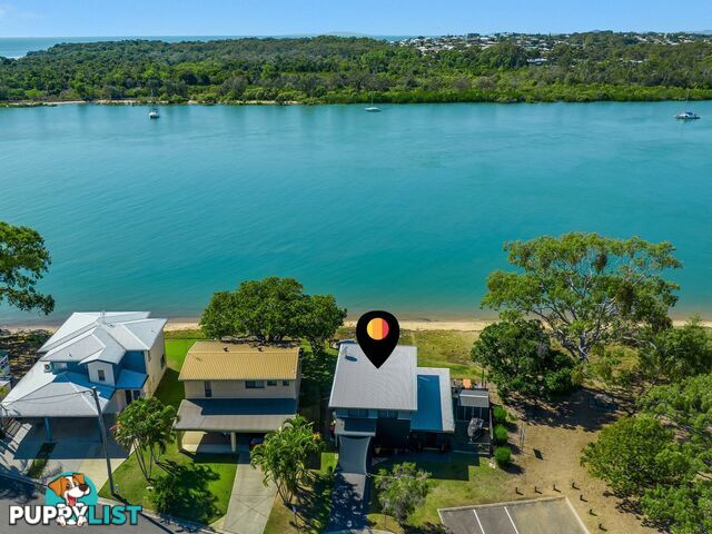 2 Island Esplanade BOYNE ISLAND QLD 4680