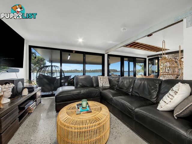 2 Island Esplanade BOYNE ISLAND QLD 4680