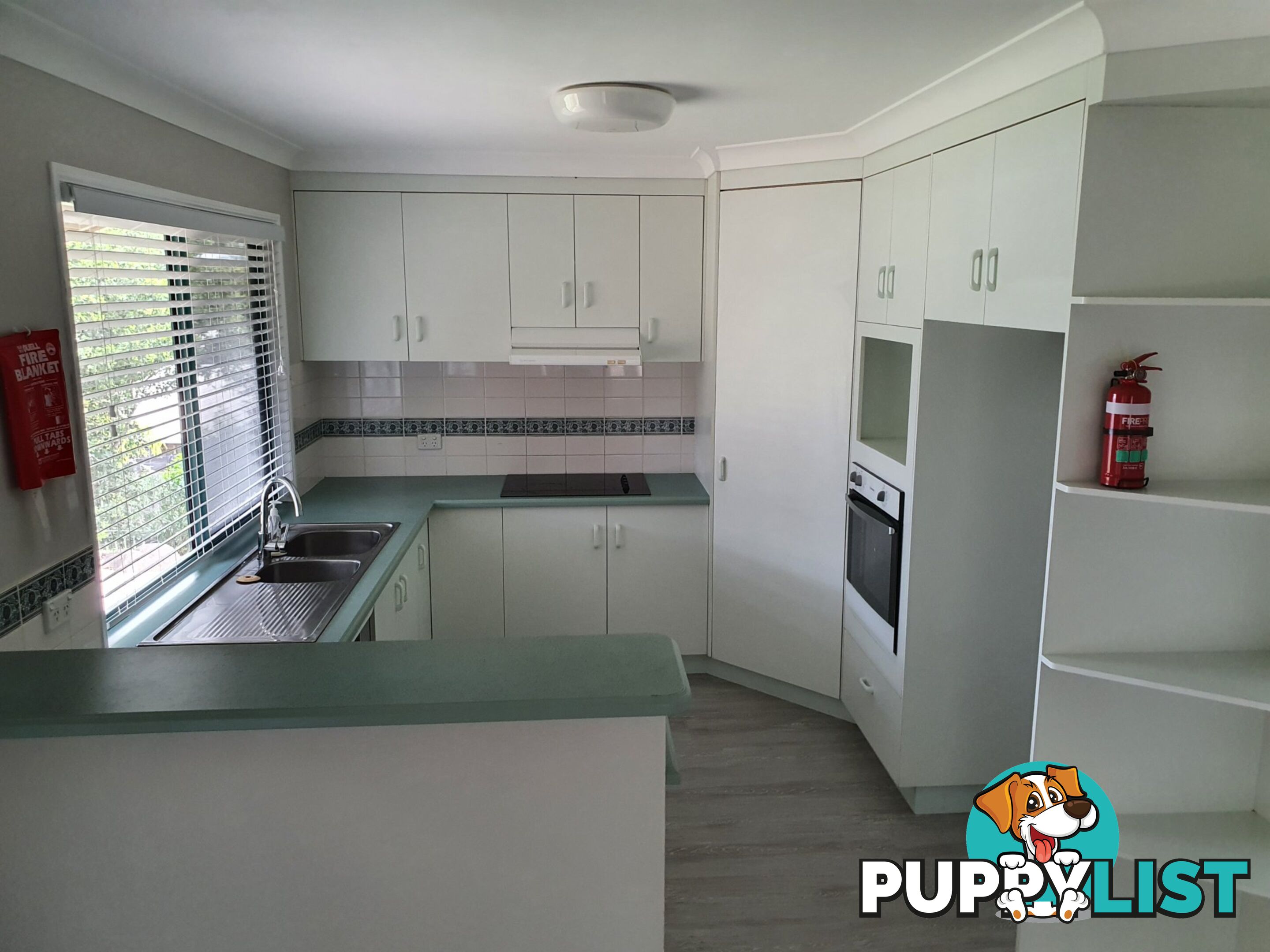 11 Wattora Close BOYNE ISLAND QLD 4680