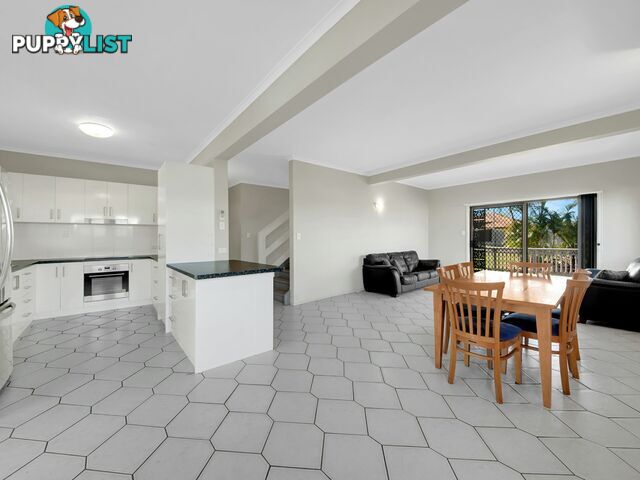 7 The Esplanade BARNEY POINT QLD 4680