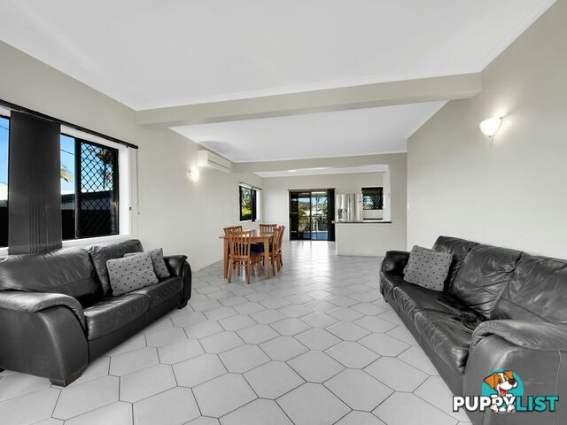 7 The Esplanade BARNEY POINT QLD 4680