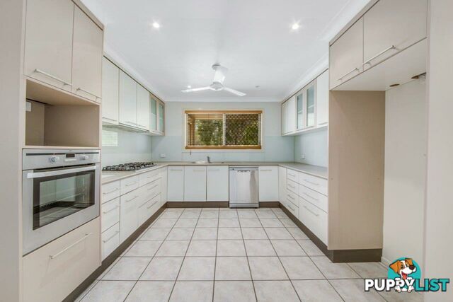 32 Pleasant Avenue TANNUM SANDS QLD 4680