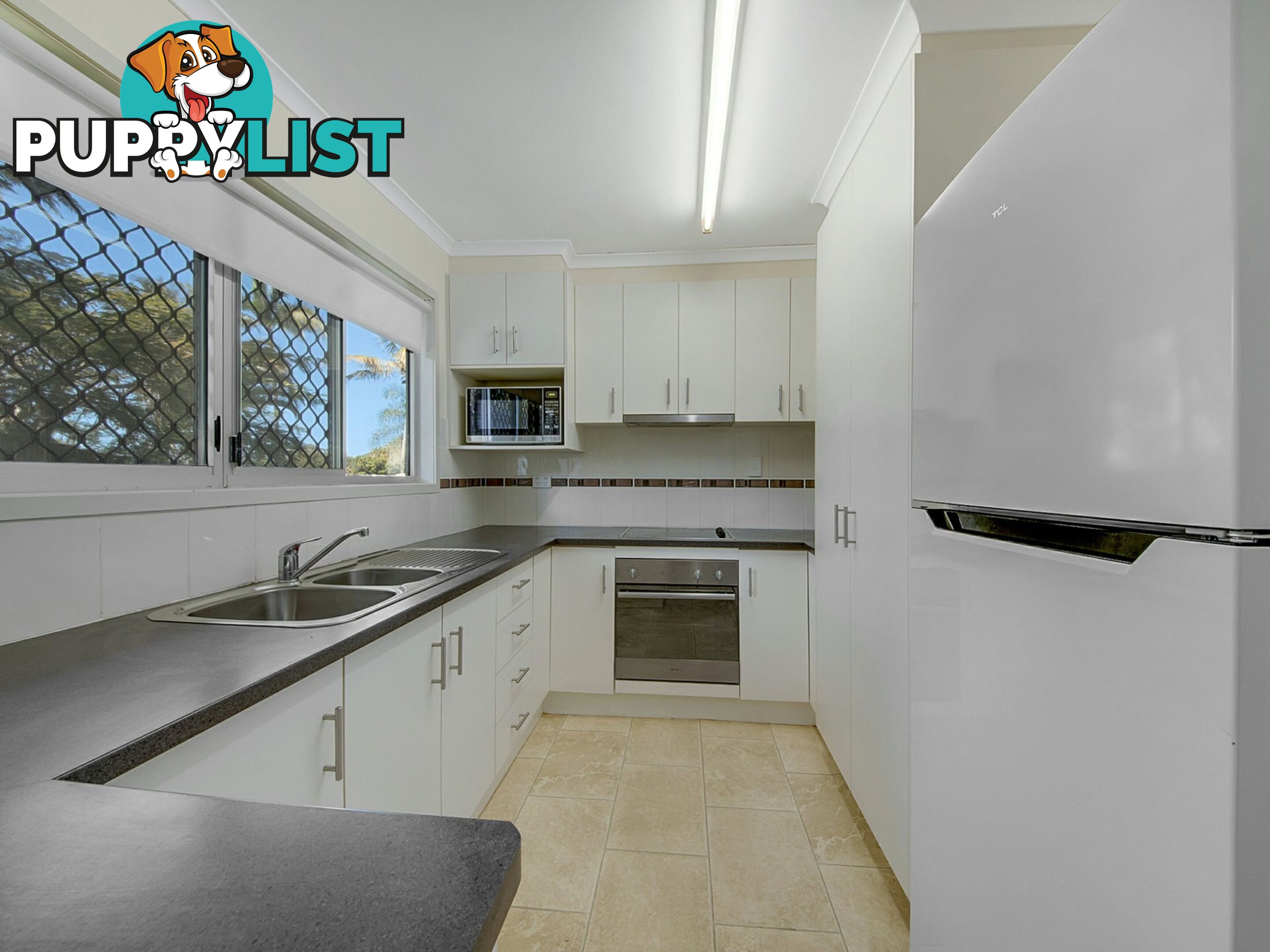 36 Centenary Drive BOYNE ISLAND QLD 4680