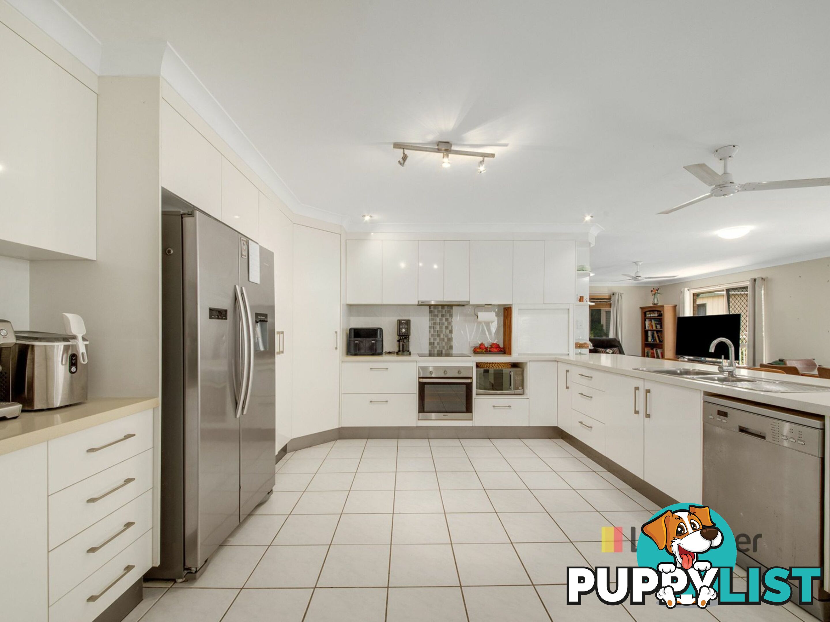 10 Coal Crescent TANNUM SANDS QLD 4680