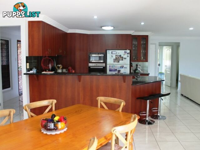 35 Golf View Drive BOYNE ISLAND QLD 4680