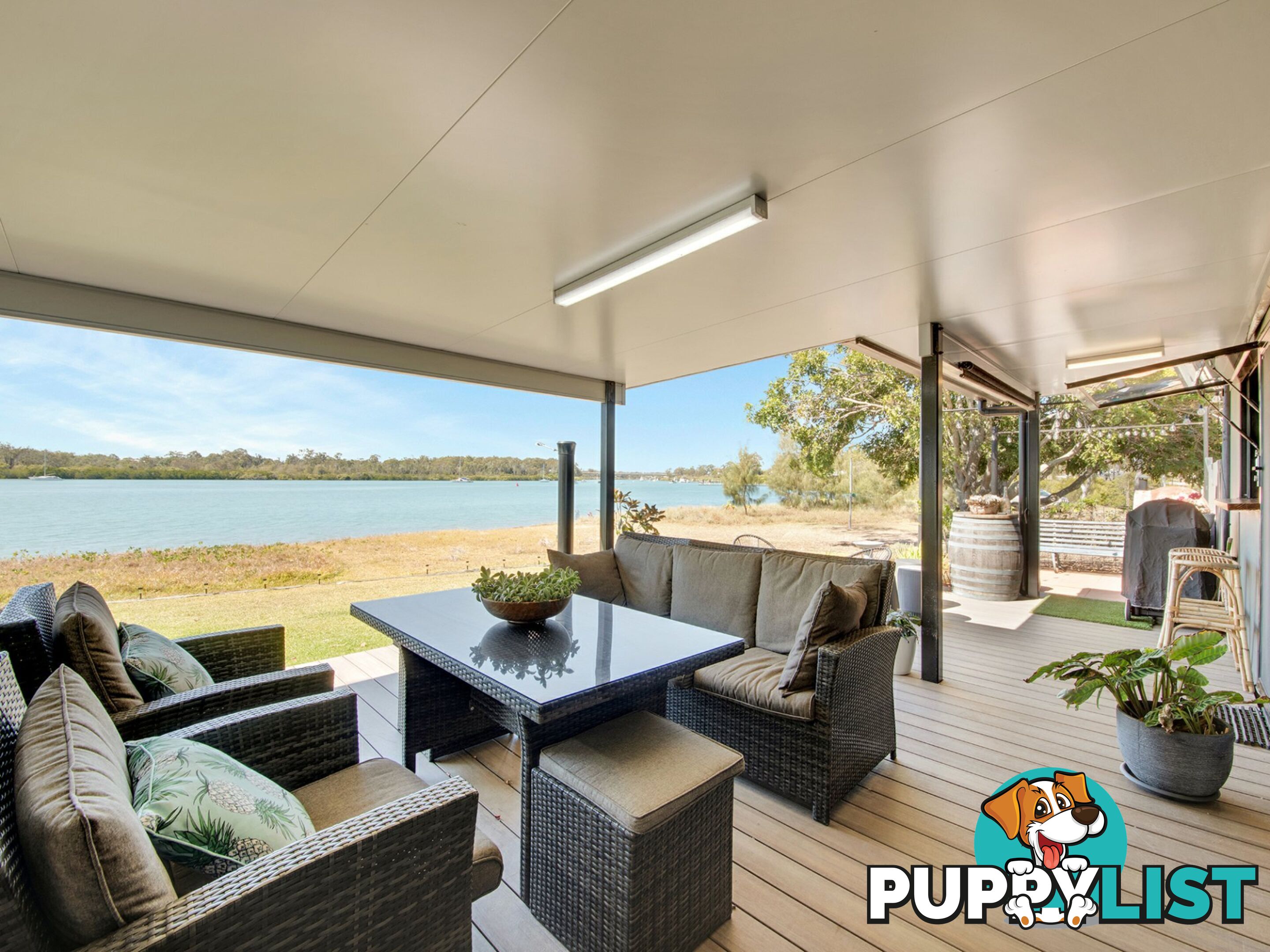 2 Island Esplanade BOYNE ISLAND QLD 4680