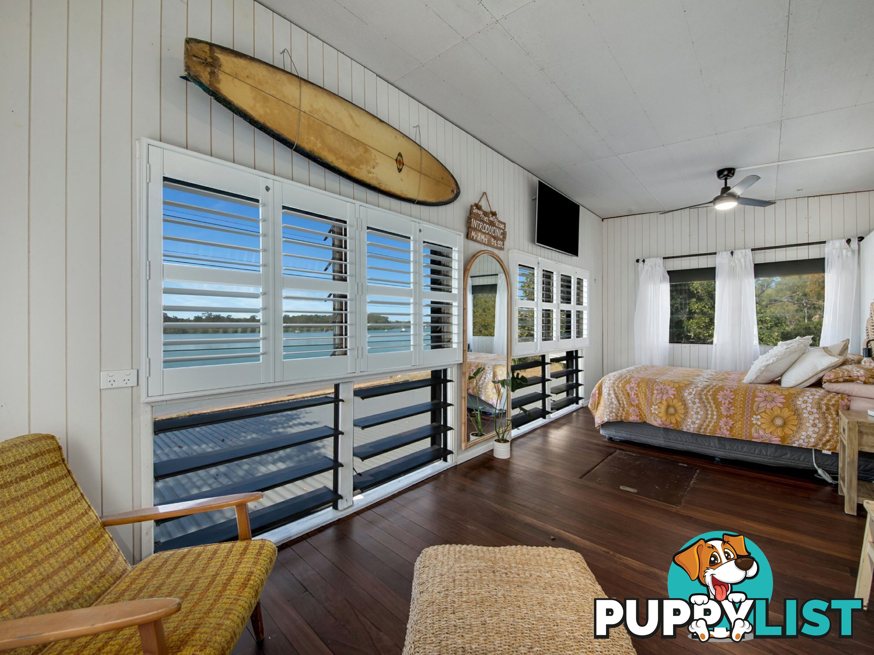 2 Island Esplanade BOYNE ISLAND QLD 4680