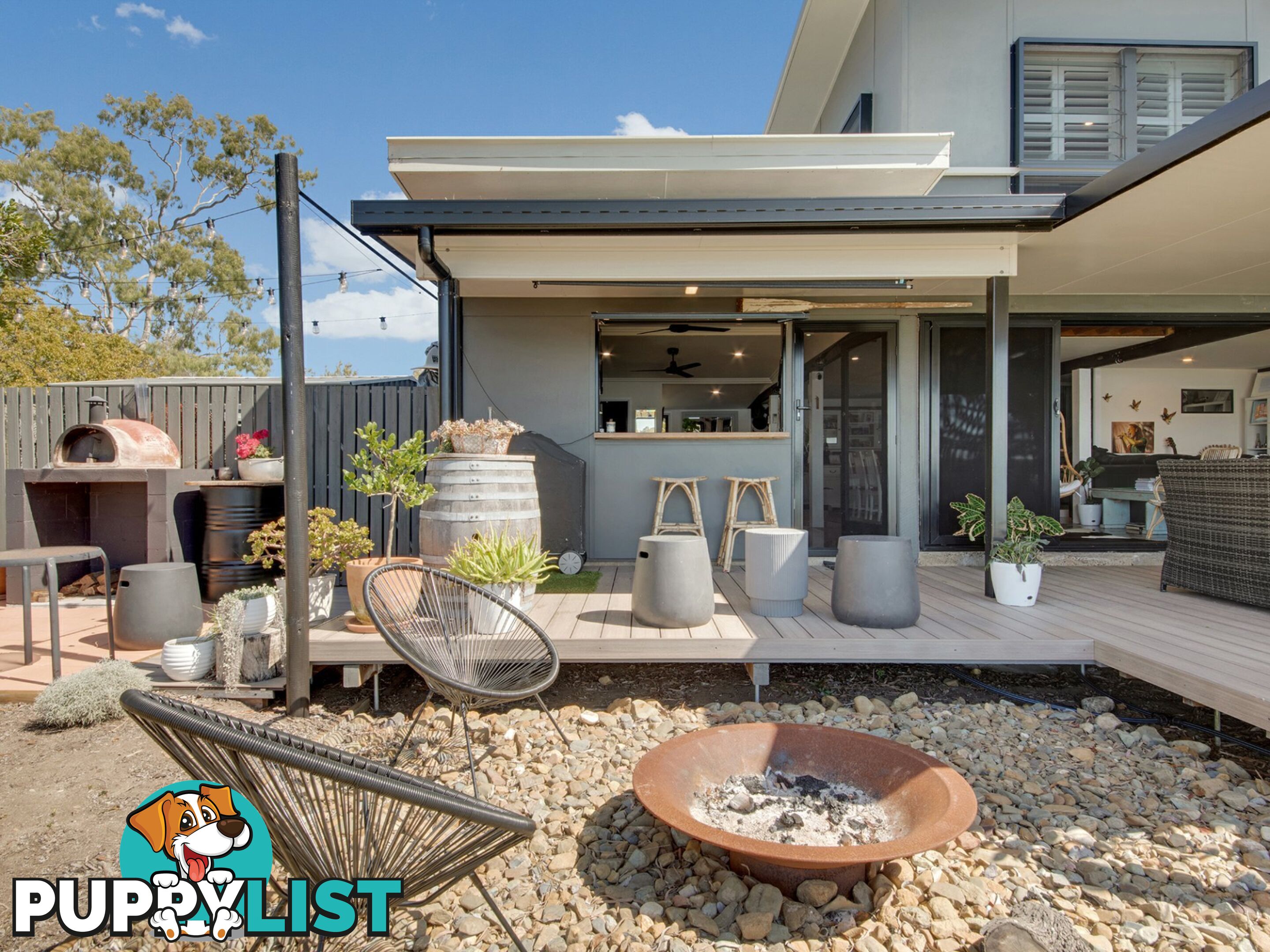 2 Island Esplanade BOYNE ISLAND QLD 4680