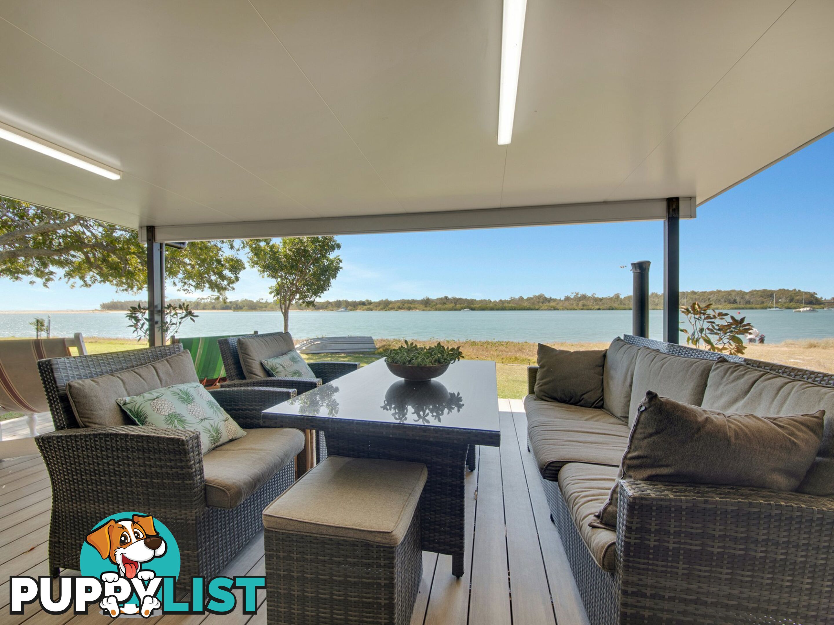 2 Island Esplanade BOYNE ISLAND QLD 4680