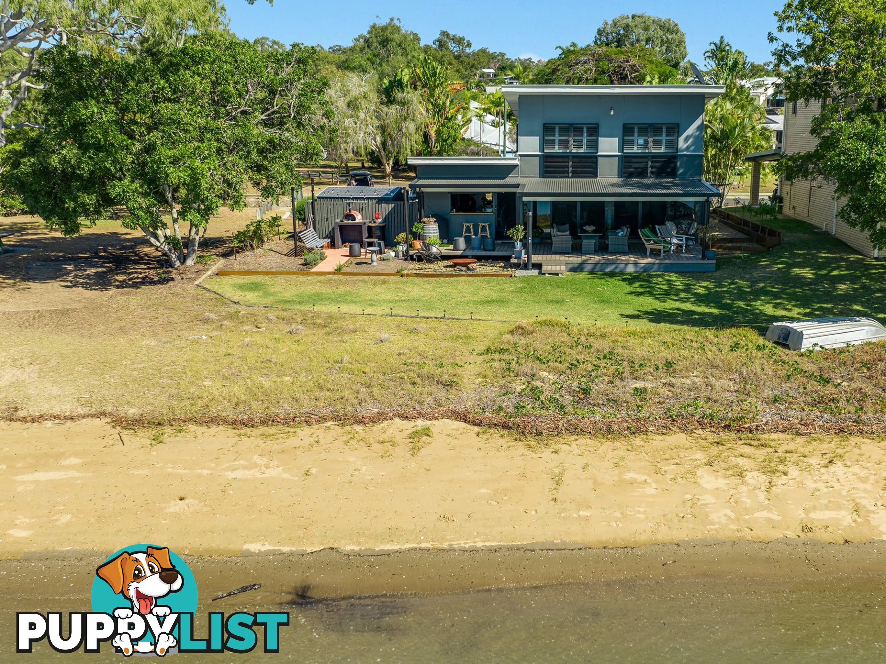 2 Island Esplanade BOYNE ISLAND QLD 4680