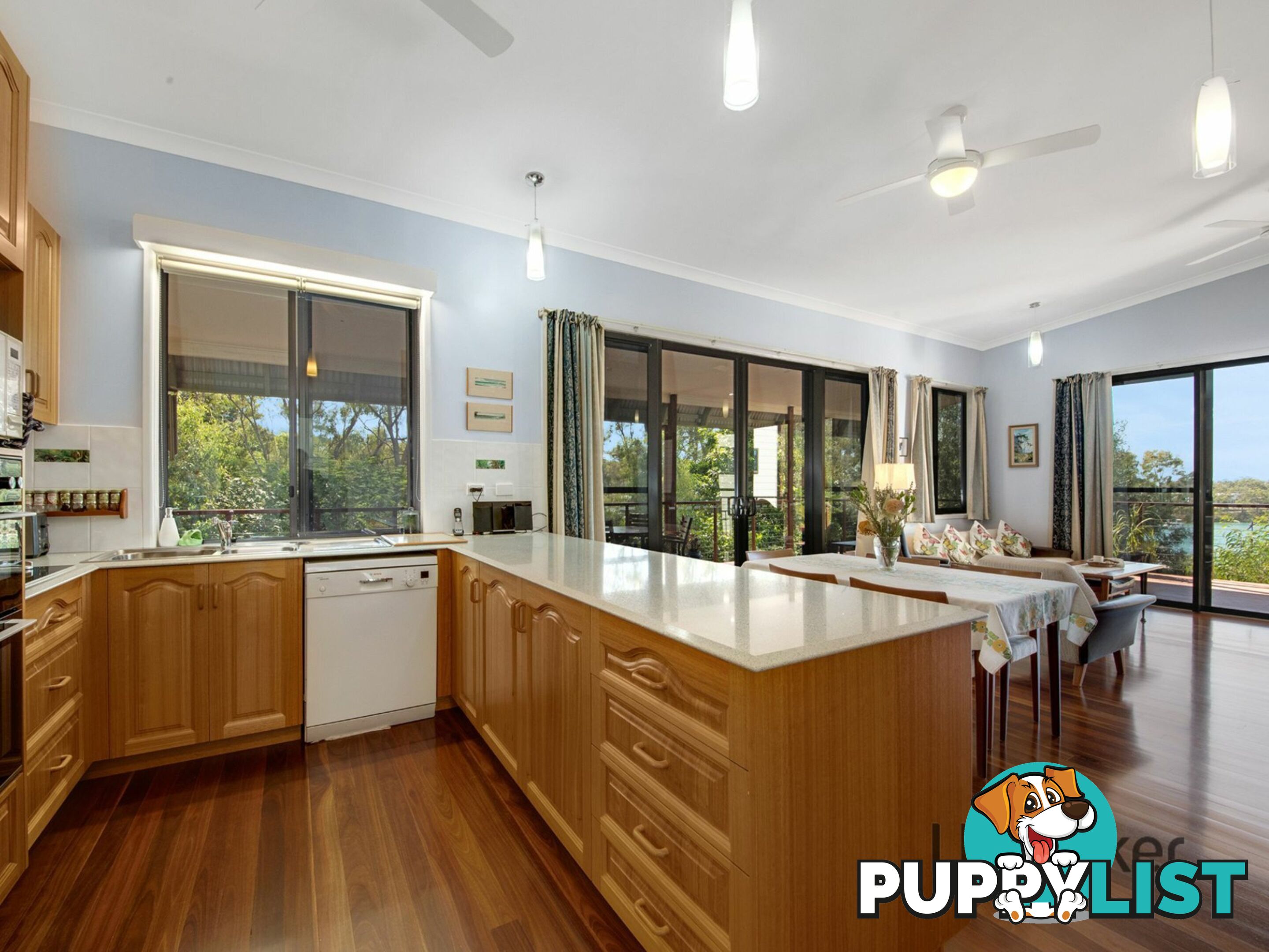 2 Bluewater Drive BOYNE ISLAND QLD 4680