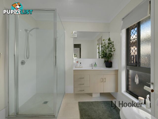26 Jardine Crescent BOYNE ISLAND QLD 4680