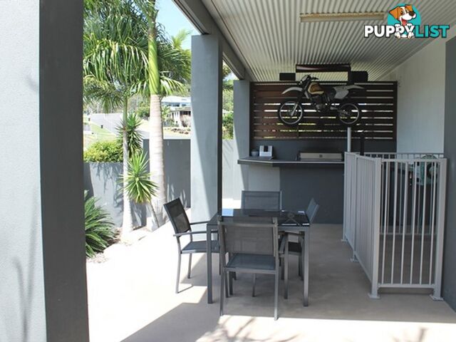 1 Caitlin Court BOYNE ISLAND QLD 4680