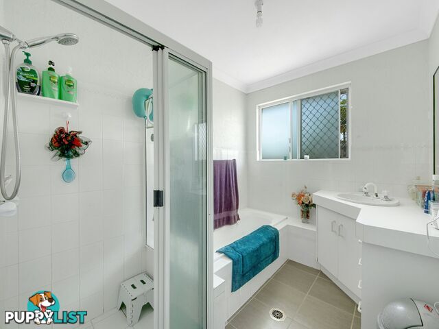 39 Brin Street BOYNE ISLAND QLD 4680