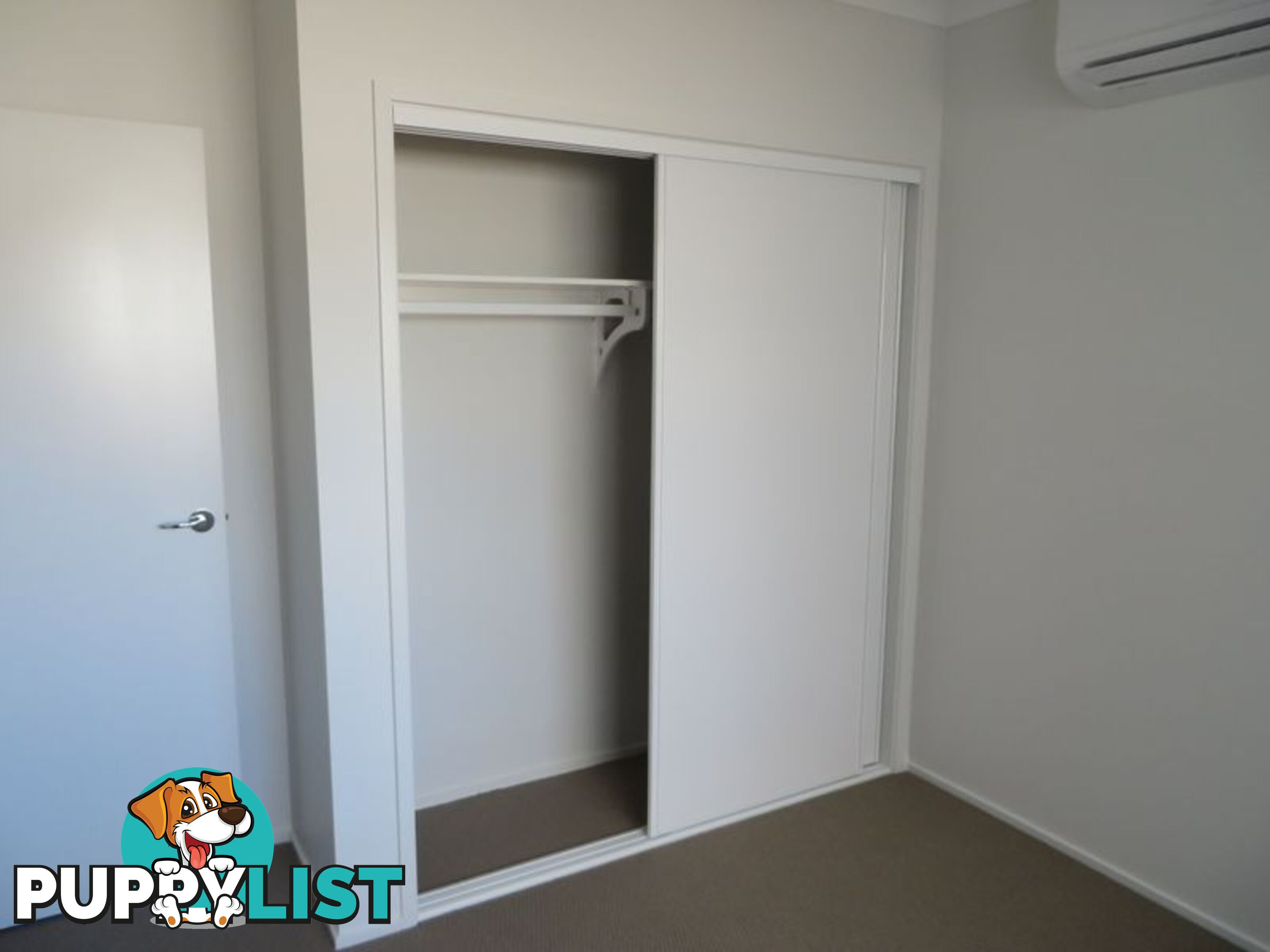 32 KOOLIVOO PARADE BOYNE ISLAND QLD 4680