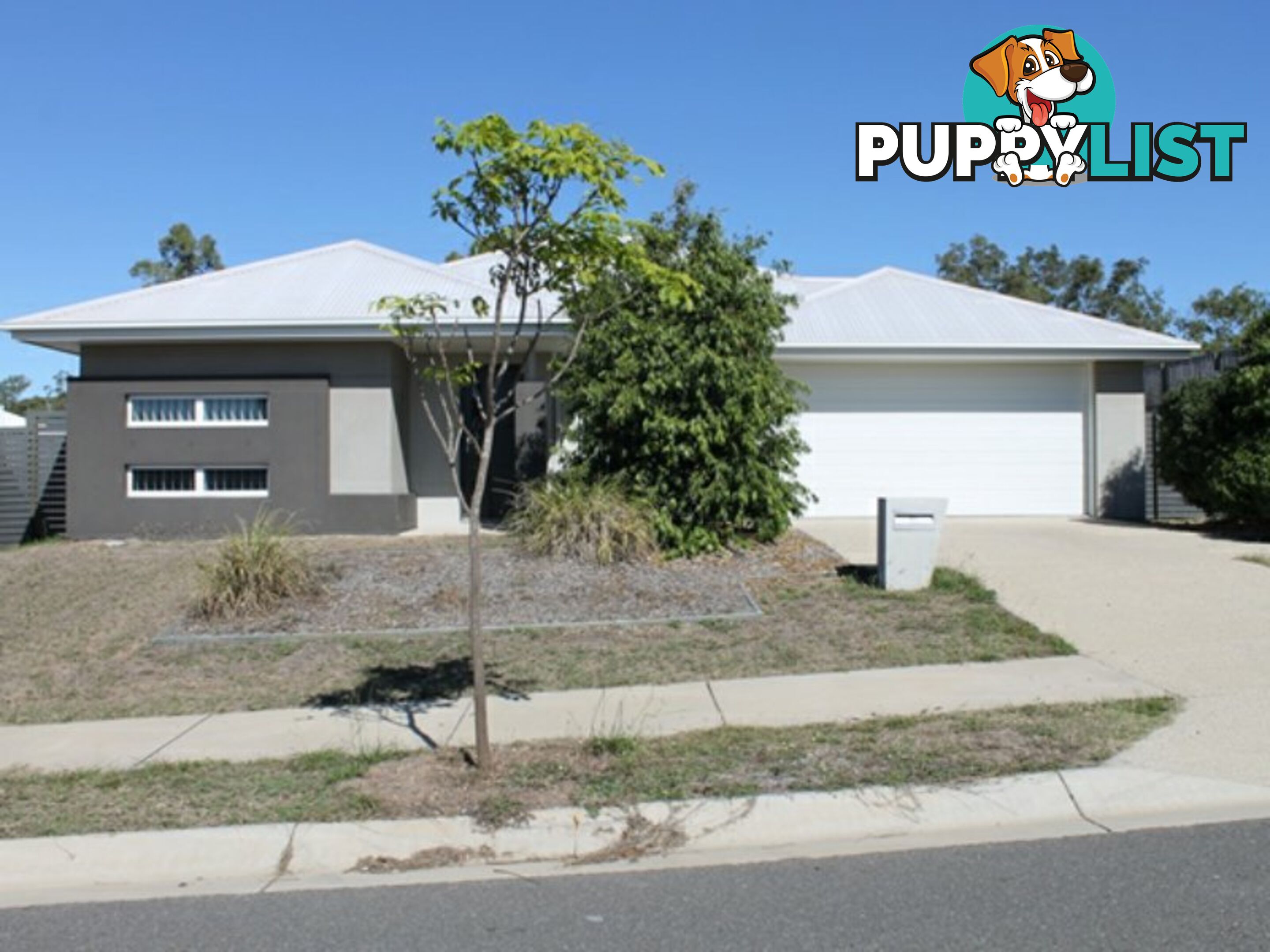 32 KOOLIVOO PARADE BOYNE ISLAND QLD 4680