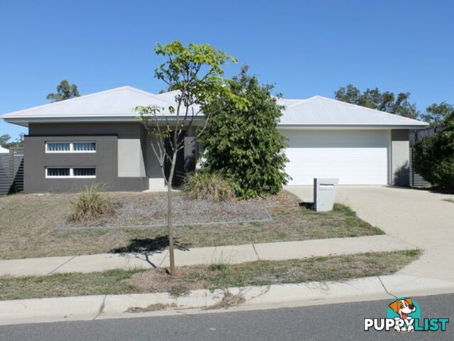 32 KOOLIVOO PARADE BOYNE ISLAND QLD 4680