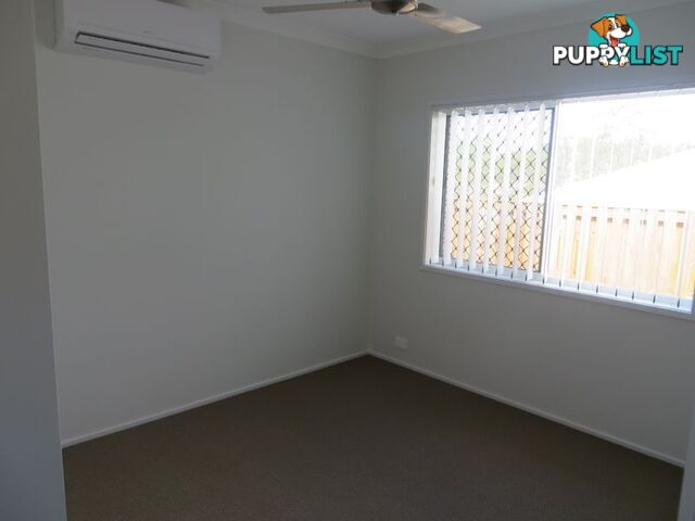 32 KOOLIVOO PARADE BOYNE ISLAND QLD 4680