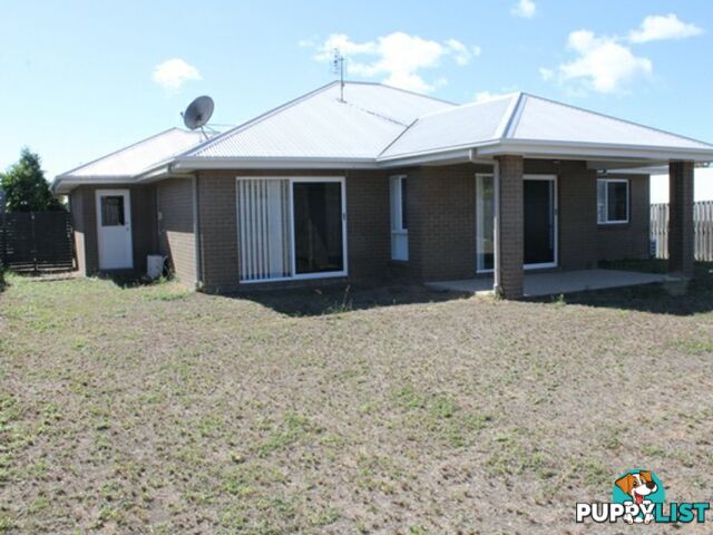 32 KOOLIVOO PARADE BOYNE ISLAND QLD 4680