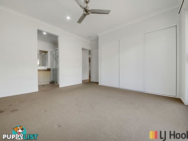 32 Koolivoo Parade BOYNE ISLAND QLD 4680