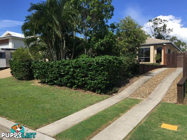 6 Stella Street BOYNE ISLAND QLD 4680