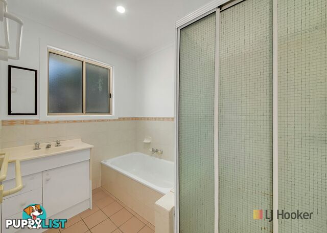 9 Polmaise Street BOYNE ISLAND QLD 4680
